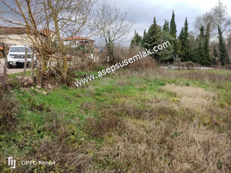 484 m2 Gönen'de Köy İçi İmarlı Arsa Dere Boyu Bağ Bahçe