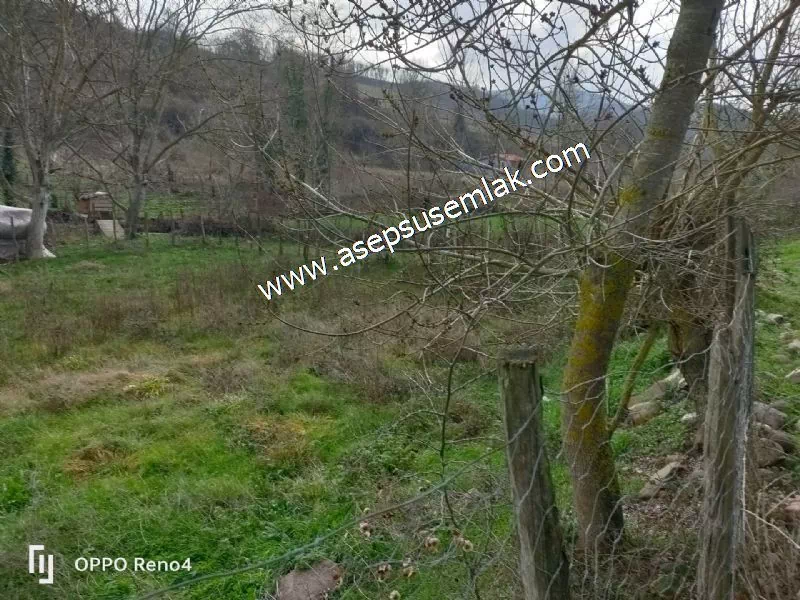 484 m2 Gönen'de Köy İçi İmarlı Arsa Dere Boyu Bağ Bahçe