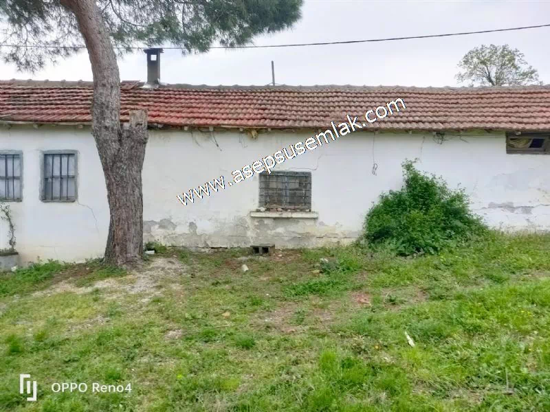 3.280 M2 Oturulabilir Müstakil Bahçeli Köy Evi, Dam, Samanlık
