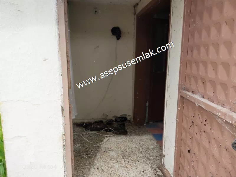 3.280 M2 Oturulabilir Müstakil Bahçeli Köy Evi, Dam, Samanlık