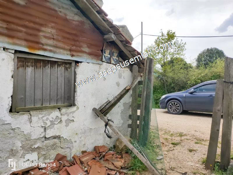 3.280 M2 Oturulabilir Müstakil Bahçeli Köy Evi, Dam, Samanlık