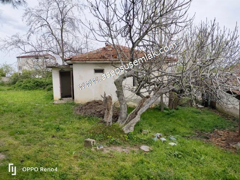 3.280 M2 Oturulabilir Müstakil Bahçeli Köy Evi, Dam, Samanlık