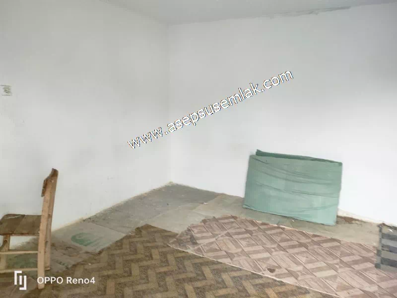 3.280 M2 Oturulabilir Müstakil Bahçeli Köy Evi, Dam, Samanlık