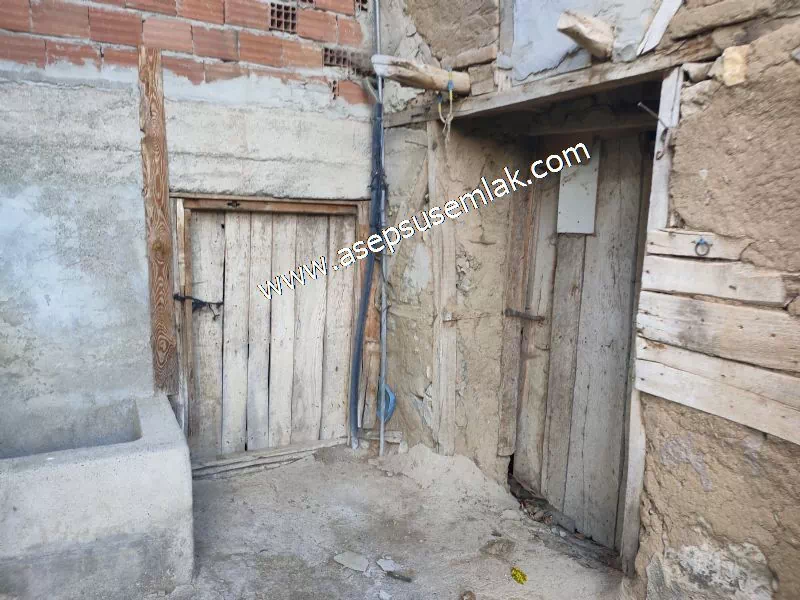 2.308 M2 2+1 SATILIK MUHTEŞEM KÖY EVİ