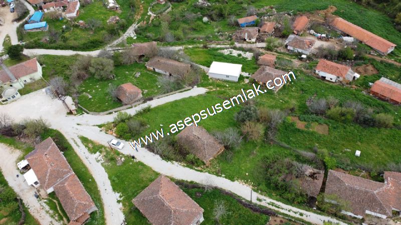 843 M2 Gönen'de Köy Evi Bahçeli Kerpiç Ev Elektrik Var.