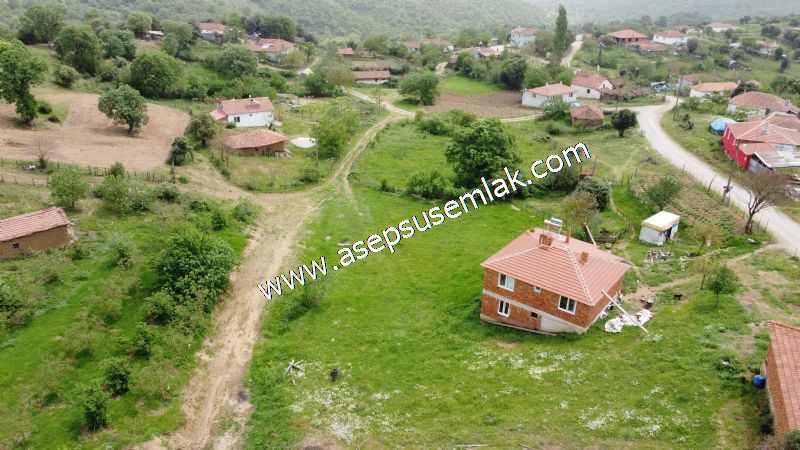 337 M2 İmarlı Arsa 2 %40 İmarlı Köy Evi, Dam Arsa Boş Yola Cephe