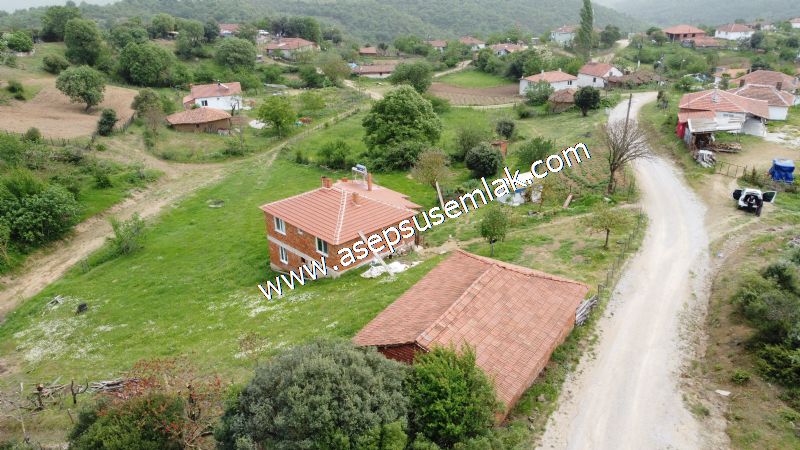 938 M2 Köy Evi İmarlı Arsa 2 Katlı Yeni Bina Oturulabilir