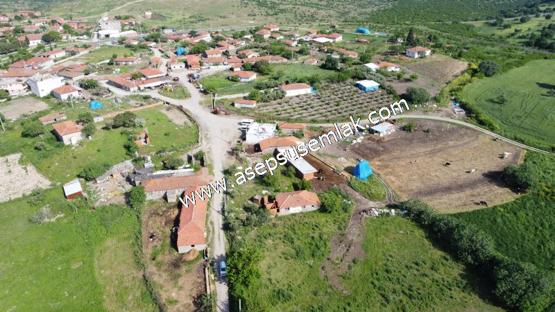 1.305 M2 Taş Ev, Köy Evi, Arsa, GÖNEN ULUKIR'DA ASEPSUS EMLAK'TA