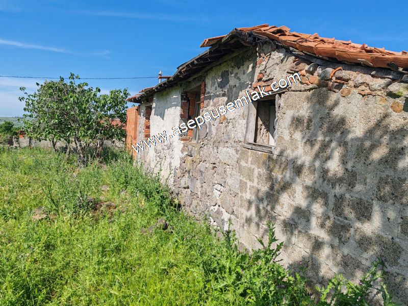 1.305 M2 Taş Ev, Köy Evi, Arsa, GÖNEN ULUKIR'DA ASEPSUS EMLAK'TA