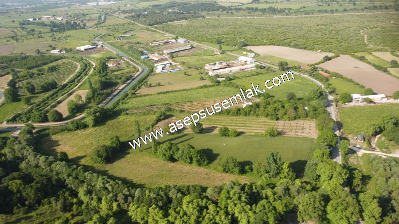 3.625 M2 Güneşli Hobi Bağ-Bahçe Dereye Cepheli Kadastro Yolu Var