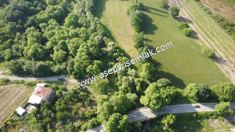 3.625 M2 Güneşli Hobi Bağ-Bahçe Dereye Cepheli Kadastro Yolu Var