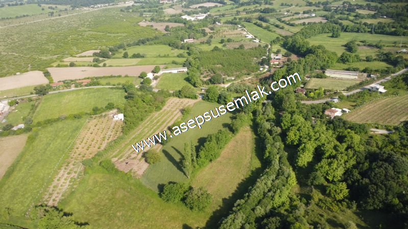 3.625 M2 Güneşli Hobi Bağ-Bahçe Dereye Cepheli Kadastro Yolu Var