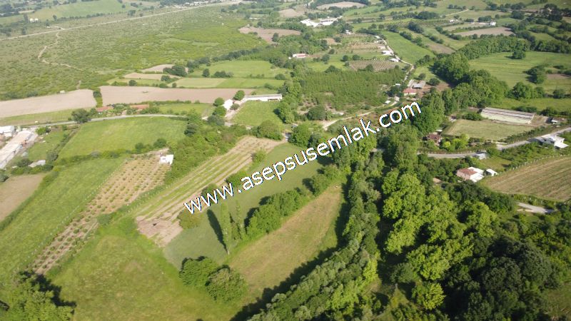 3.625 M2 Güneşli Hobi Bağ-Bahçe Dereye Cepheli Kadastro Yolu Var