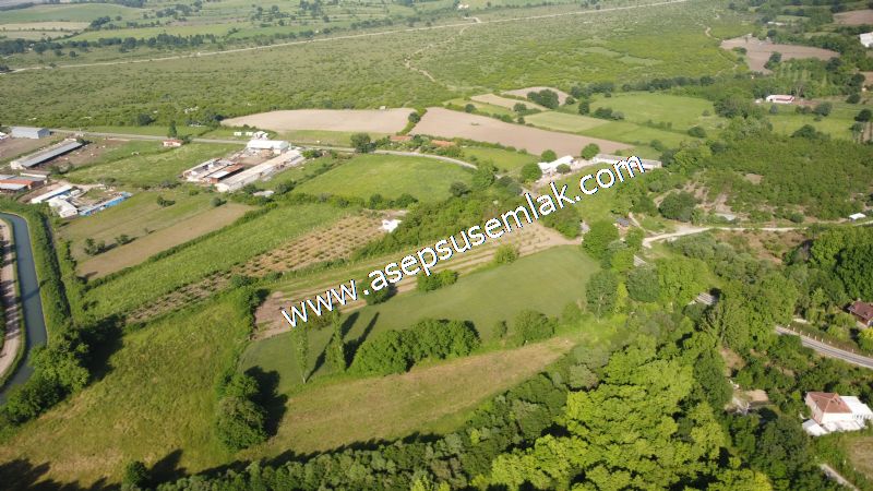 3.625 M2 Güneşli Hobi Bağ-Bahçe Dereye Cepheli Kadastro Yolu Var