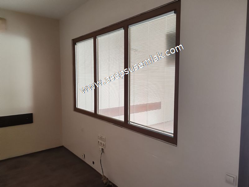 30 M2 KİRALIK OFİS & BÜRO GÖNEN KURTULUŞ CADDESİNDE 2 ODALI