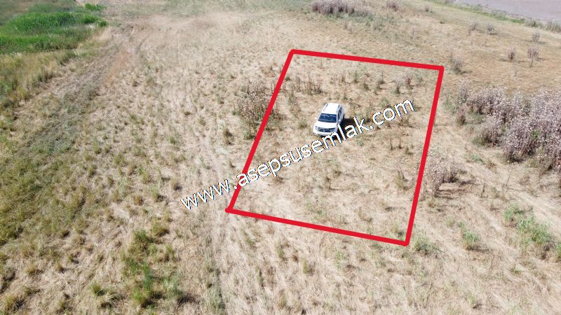 301 m2 Yatırımlık Müstakil Villa İmarlı Arsa Çifteleşmelerde