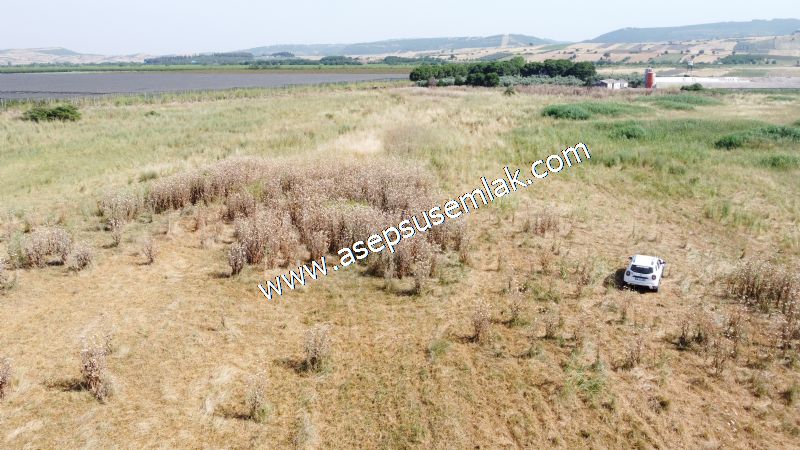 301 m2 Yatırımlık Müstakil Villa İmarlı Arsa Çifteleşmelerde