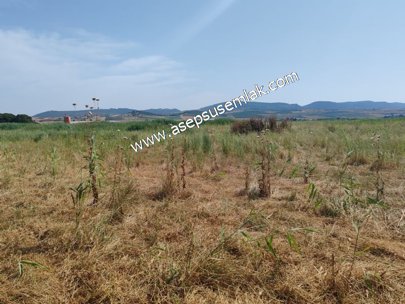 301 m2 Yatırımlık Müstakil Villa İmarlı Arsa Çifteleşmelerde