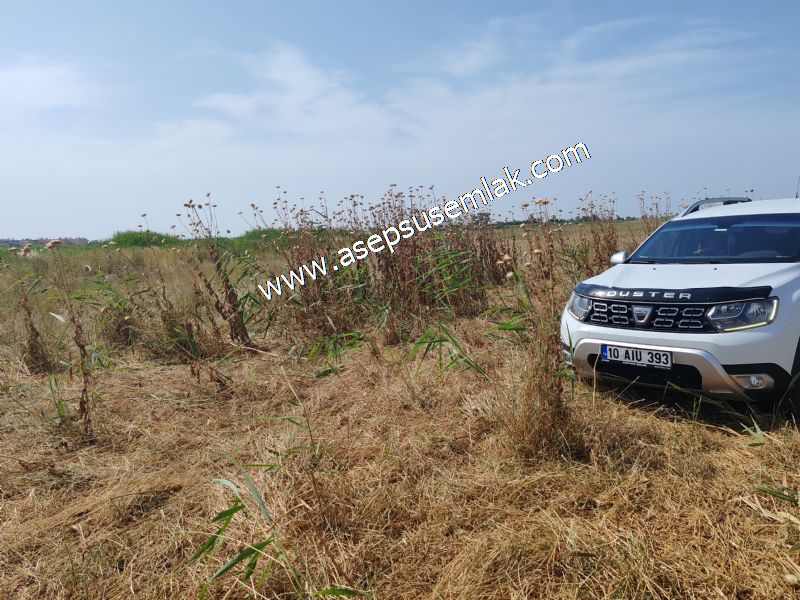 301 m2 Yatırımlık Müstakil Villa İmarlı Arsa Çifteleşmelerde
