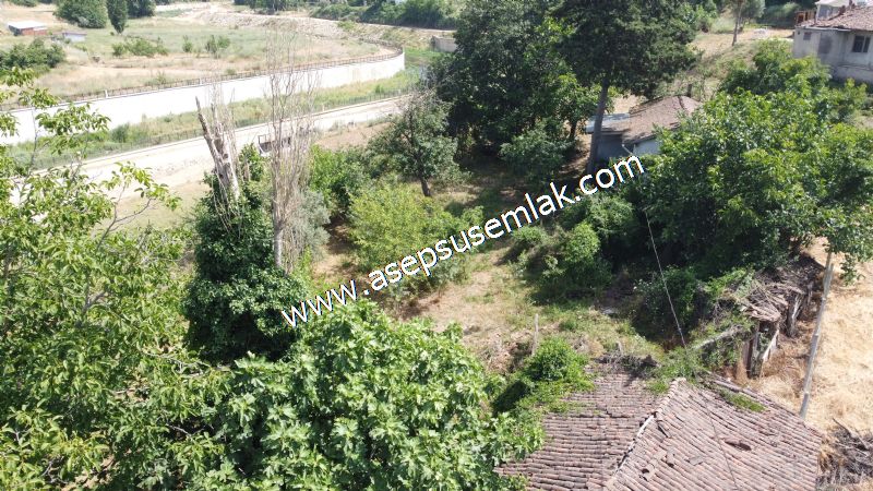1.700 m2 Müstakil Köy Evi Arsa Meyve Bahçeli Bağ-Bahçe Dereköyde