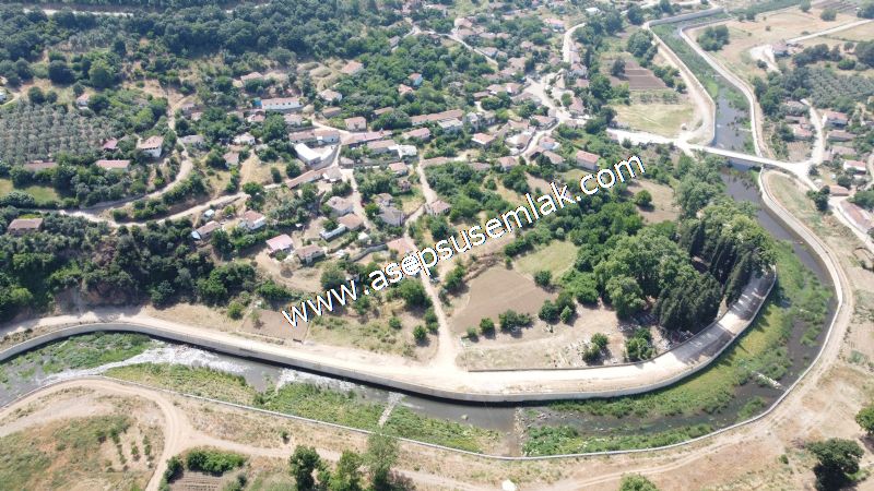 1.700 m2 Müstakil Köy Evi Arsa Meyve Bahçeli Bağ-Bahçe Dereköyde