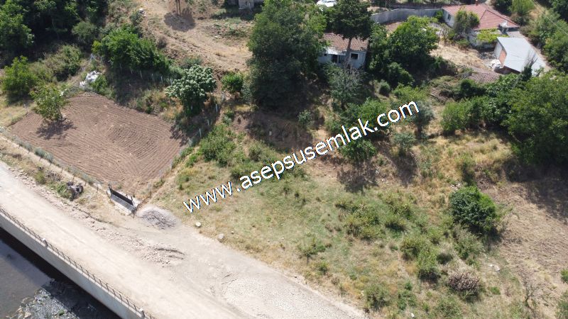 1.700 m2 Müstakil Köy Evi Arsa Meyve Bahçeli Bağ-Bahçe Dereköyde