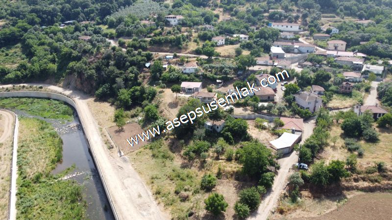 1.700 m2 Müstakil Köy Evi Arsa Meyve Bahçeli Bağ-Bahçe Dereköyde