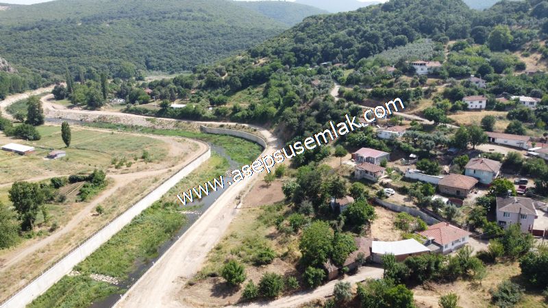 1.700 m2 Müstakil Köy Evi Arsa Meyve Bahçeli Bağ-Bahçe Dereköyde