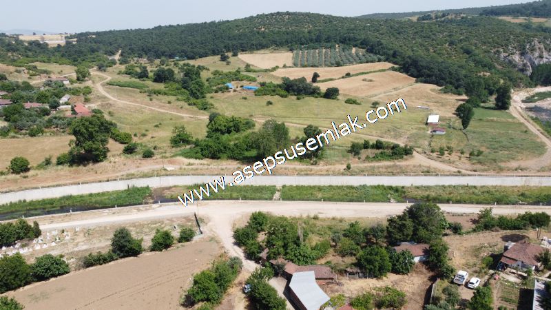 1.700 m2 Müstakil Köy Evi Arsa Meyve Bahçeli Bağ-Bahçe Dereköyde