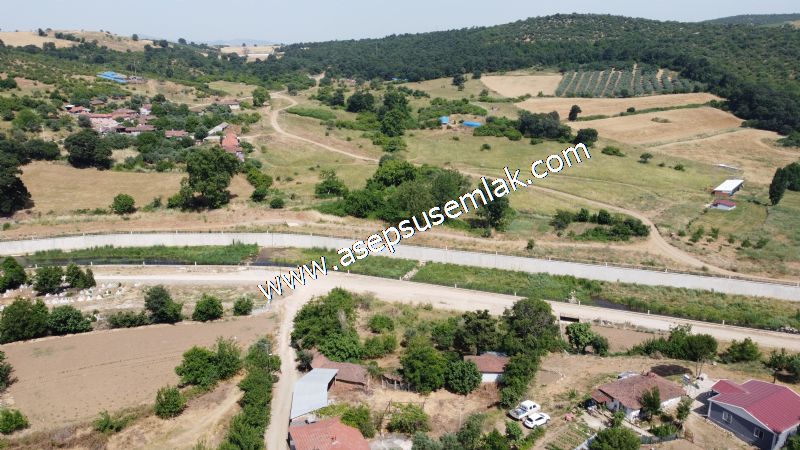 1.700 m2 Müstakil Köy Evi Arsa Meyve Bahçeli Bağ-Bahçe Dereköyde