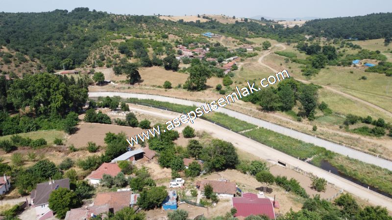 1.700 m2 Müstakil Köy Evi Arsa Meyve Bahçeli Bağ-Bahçe Dereköyde