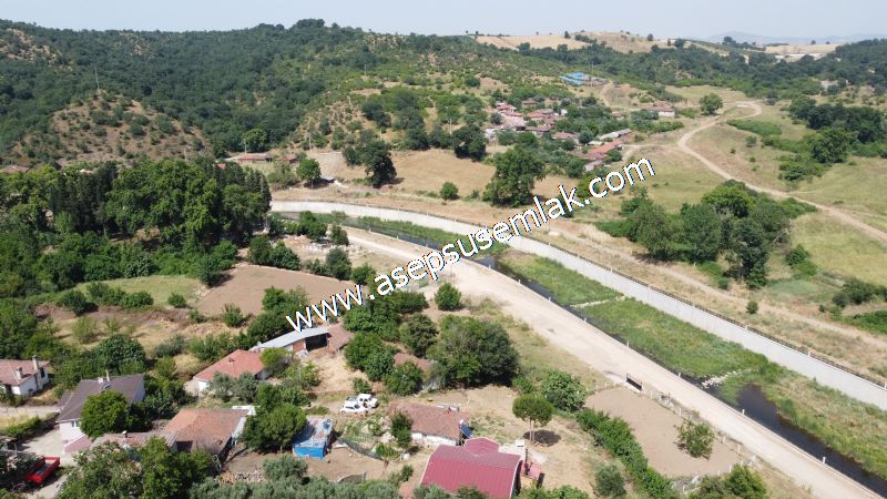 1.700 m2 Müstakil Köy Evi Arsa Meyve Bahçeli Bağ-Bahçe Dereköyde