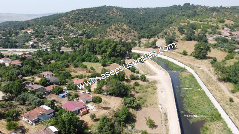 1.700 m2 Müstakil Köy Evi Arsa Meyve Bahçeli Bağ-Bahçe Dereköyde