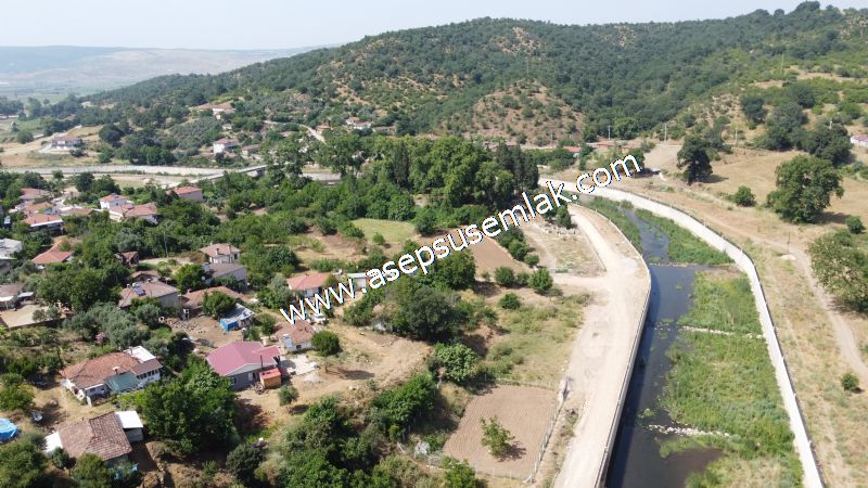 1.700 m2 Müstakil Köy Evi Arsa Meyve Bahçeli Bağ-Bahçe Dereköyde