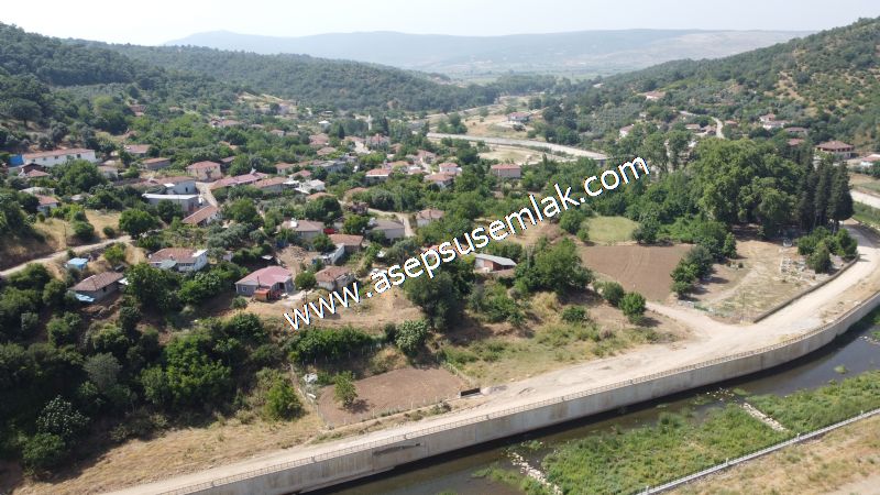 1.700 m2 Müstakil Köy Evi Arsa Meyve Bahçeli Bağ-Bahçe Dereköyde