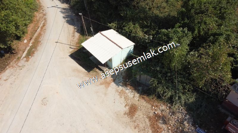 556 m2 İmarlı 2 kat %40 Arsa Köy Evi Ortasında
