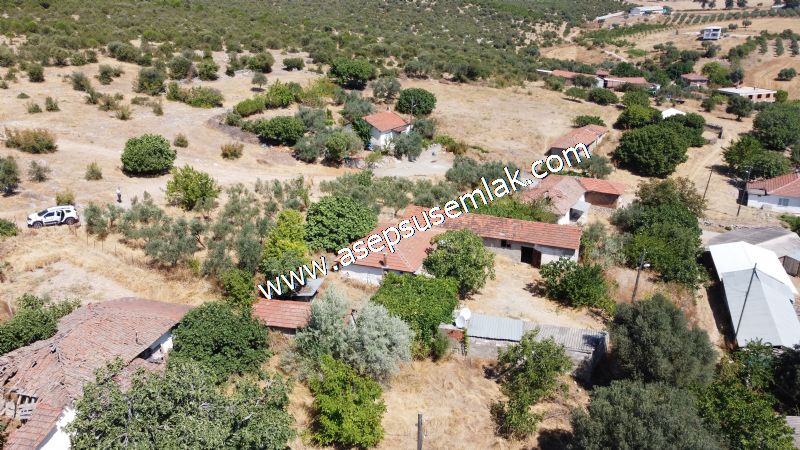 1.086 m2 Müstakil Köy Evi Arsa Bağ-Bahçe Samanlık Dam Gönen'de