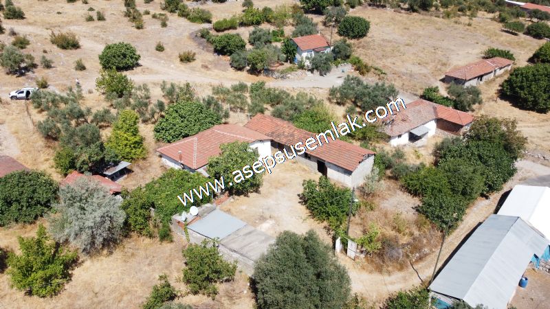 1.086 m2 Müstakil Köy Evi Arsa Bağ-Bahçe Samanlık Dam Gönen'de
