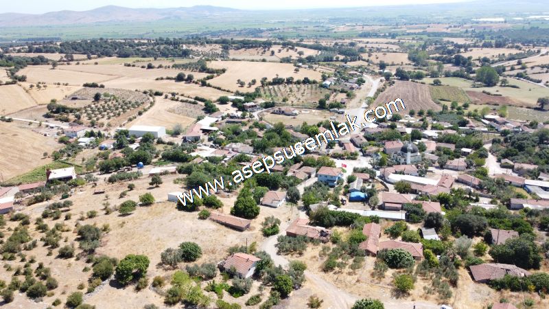 1.086 m2 Müstakil Köy Evi Arsa Bağ-Bahçe Samanlık Dam Gönen'de