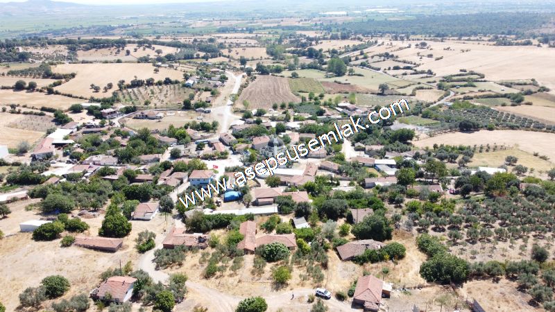 1.086 m2 Müstakil Köy Evi Arsa Bağ-Bahçe Samanlık Dam Gönen'de