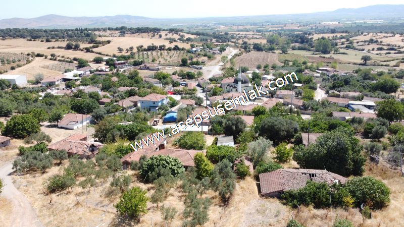 1.086 m2 Müstakil Köy Evi Arsa Bağ-Bahçe Samanlık Dam Gönen'de
