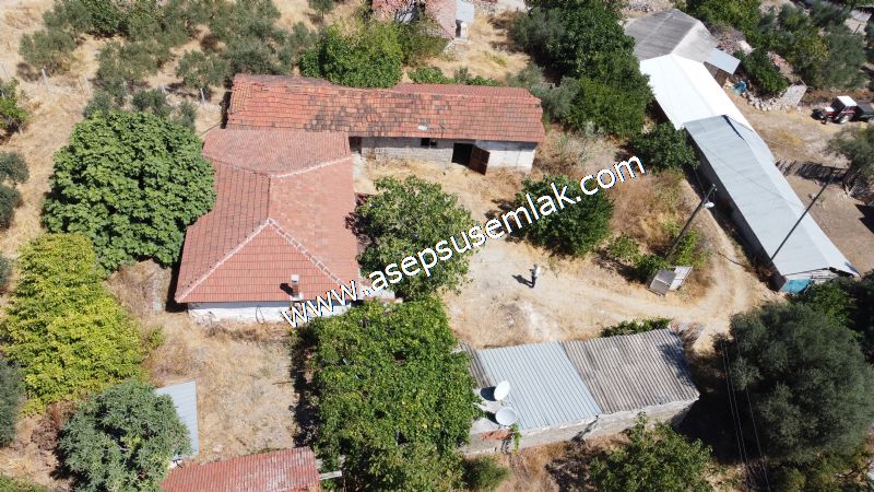 1.086 m2 Müstakil Köy Evi Arsa Bağ-Bahçe Samanlık Dam Gönen'de