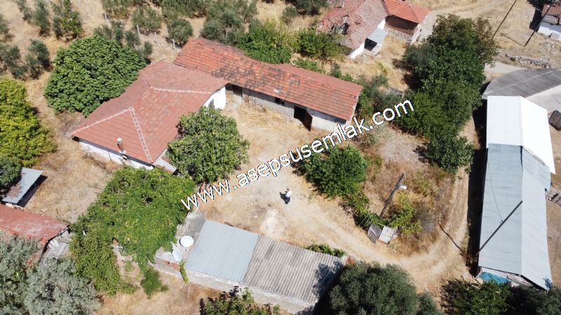 1.086 m2 Müstakil Köy Evi Arsa Bağ-Bahçe Samanlık Dam Gönen'de