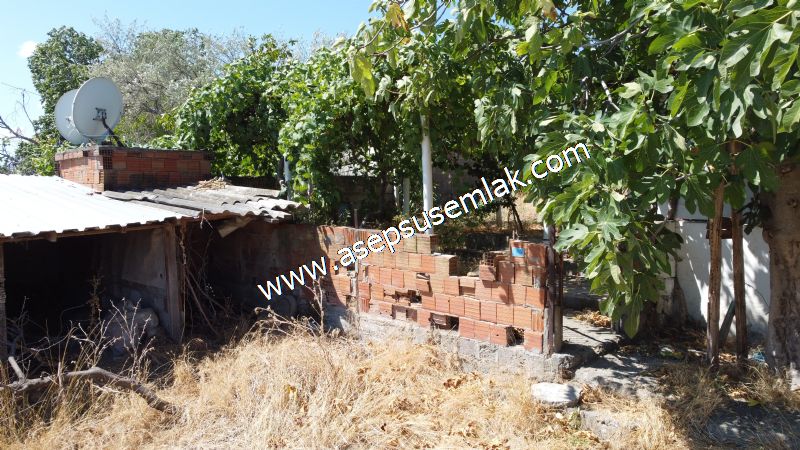 1.086 m2 Müstakil Köy Evi Arsa Bağ-Bahçe Samanlık Dam Gönen'de