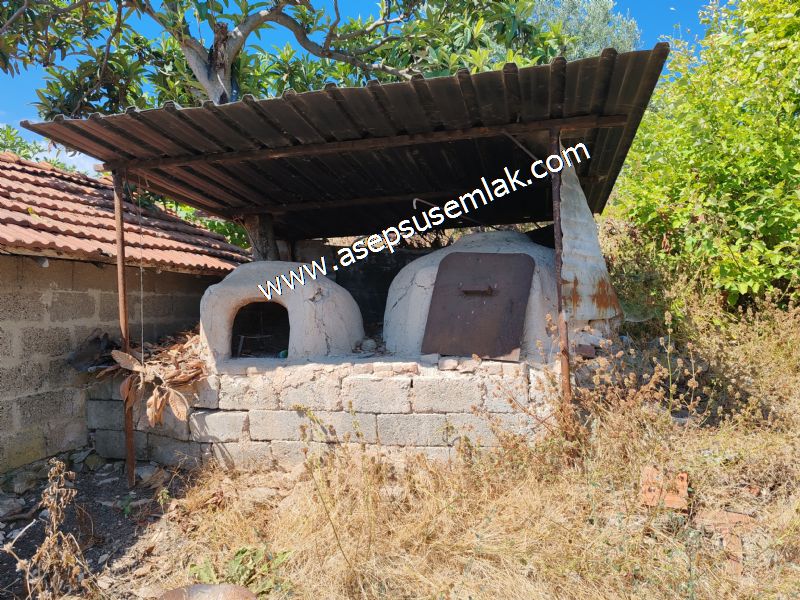 1.086 m2 Müstakil Köy Evi Arsa Bağ-Bahçe Samanlık Dam Gönen'de
