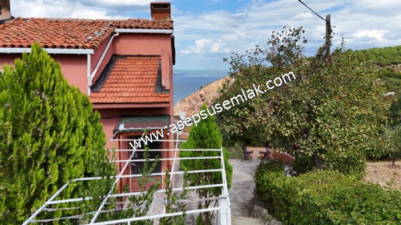 VİLLA 150 m2 (3+1) 2 Katlı Bahçeli, Oyun Parkı, Güvenlikli VİLLA