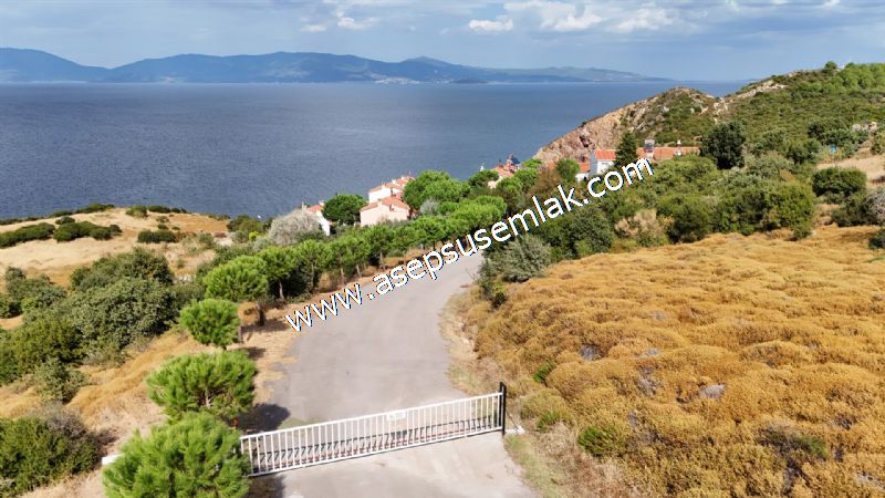 VİLLA 150 m2 (3+1) 2 Katlı Bahçeli, Oyun Parkı, Güvenlikli VİLLA