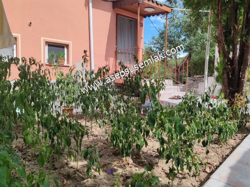 VİLLA 150 m2 (3+1) 2 Katlı Bahçeli, Oyun Parkı, Güvenlikli VİLLA