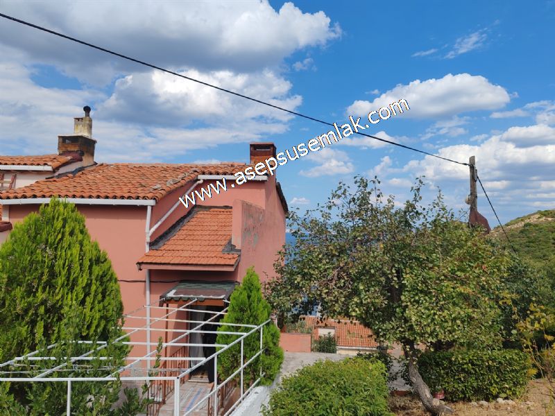 VİLLA 150 m2 (3+1) 2 Katlı Bahçeli, Oyun Parkı, Güvenlikli VİLLA