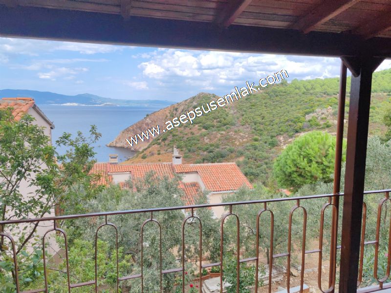 VİLLA 150 m2 (3+1) 2 Katlı Bahçeli, Oyun Parkı, Güvenlikli VİLLA